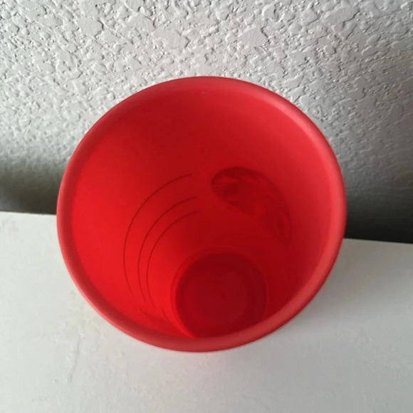 3/$24 Starbucks Reusable Color Changing Cold Cup - Red/Blue - Picture 4 of 6